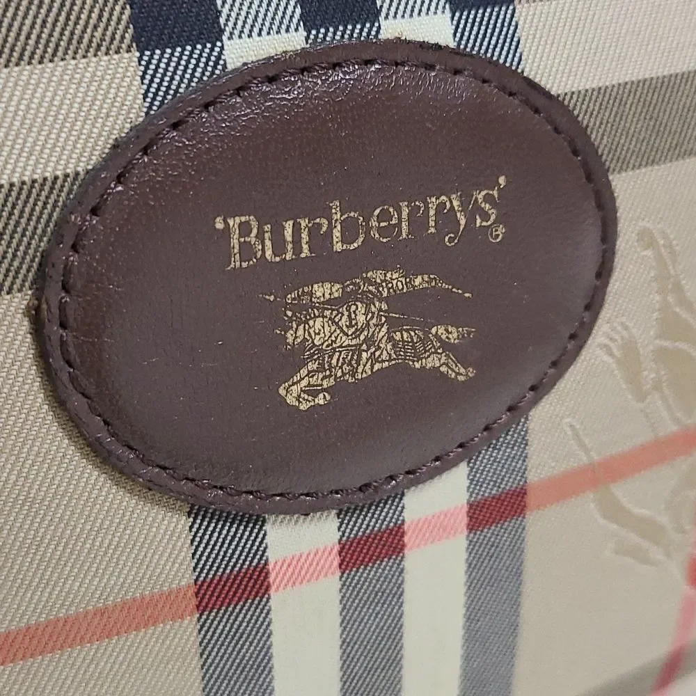 💯Authentic Burberry Shoulder Bag 🍀 - Picture 15 of 15